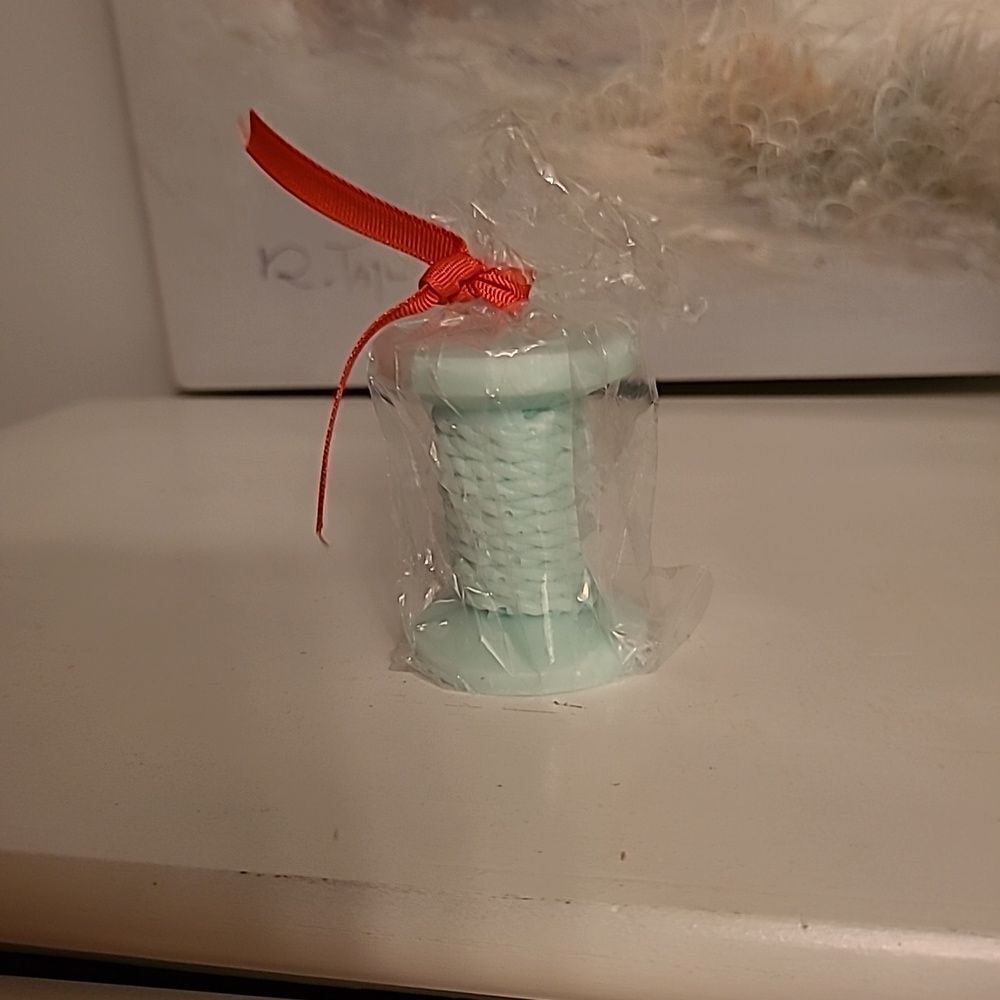 Decorative Thread  - Picture 3 of 4